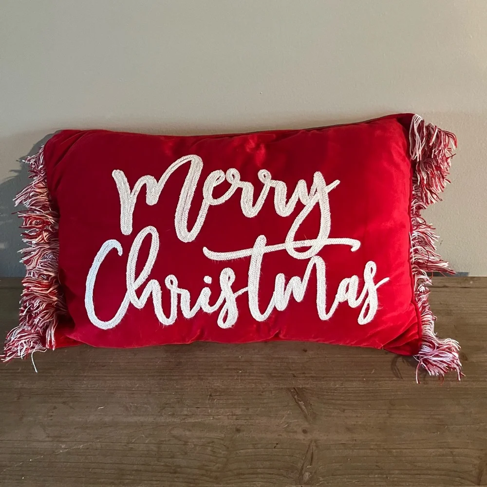 Red Merry Christmas Decorative Pillow‎